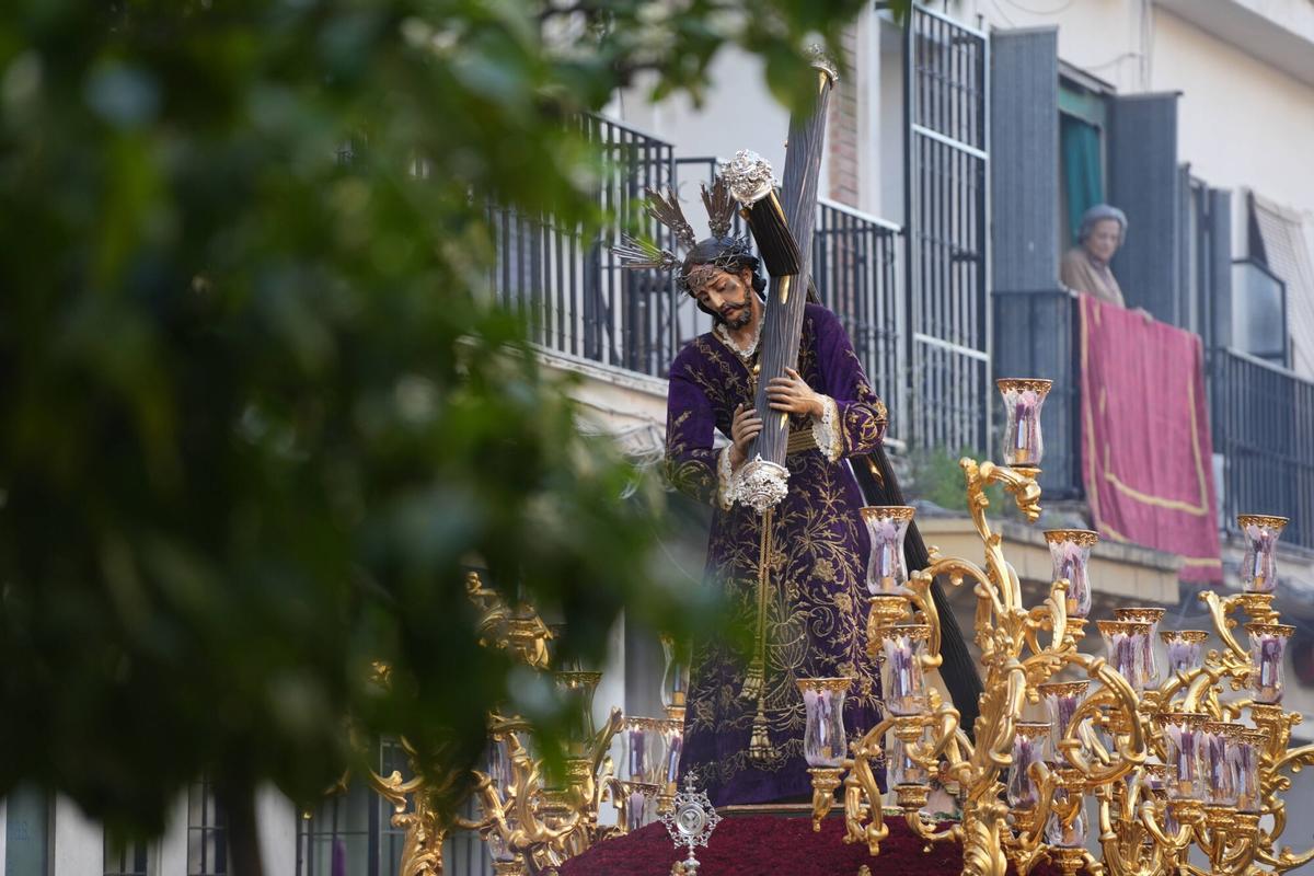 La procesión, por el barrio de San Lorenzo La procesión, por el barrio de San Lorenzo