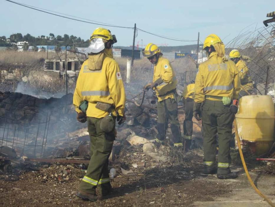 El incendio estuvo controlado alrededor de las 16:00 horas