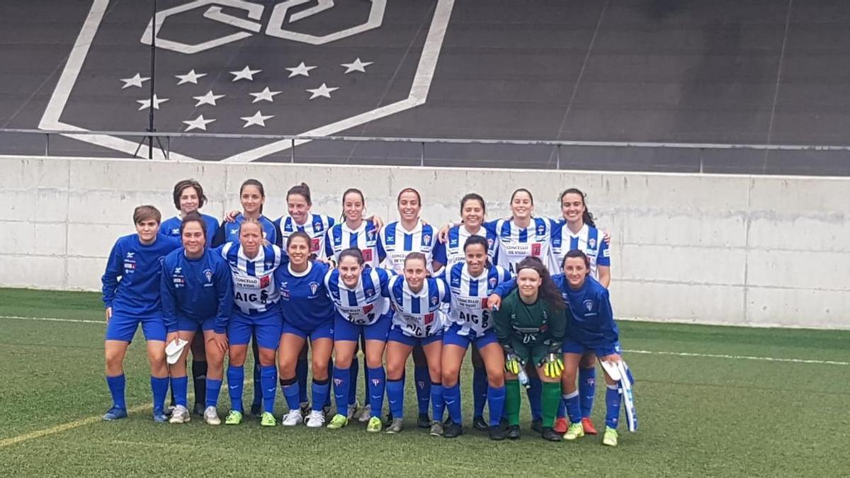 Las jugadoras del Sárdoma, en el campo del Vilaverdense.