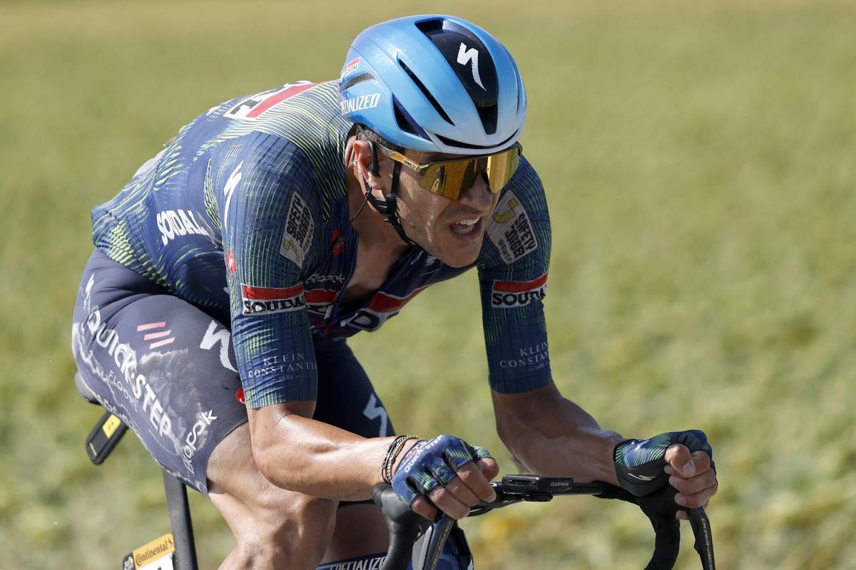 El ciclista belga Jasper Stuyven, del equipo Soudal Quick-Step, en acción durante la 17.ª etapa del Tour de Francia. El ciclista belga Jasper Stuyven, del equipo Soudal Quick-Step, en acción durante la 17.ª etapa del Tour de Francia.