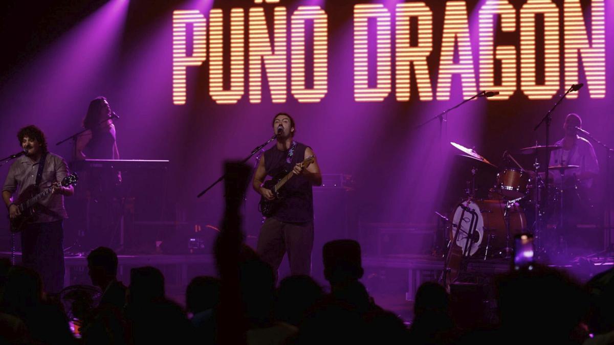 "Puño Dragón", durante su concierto.