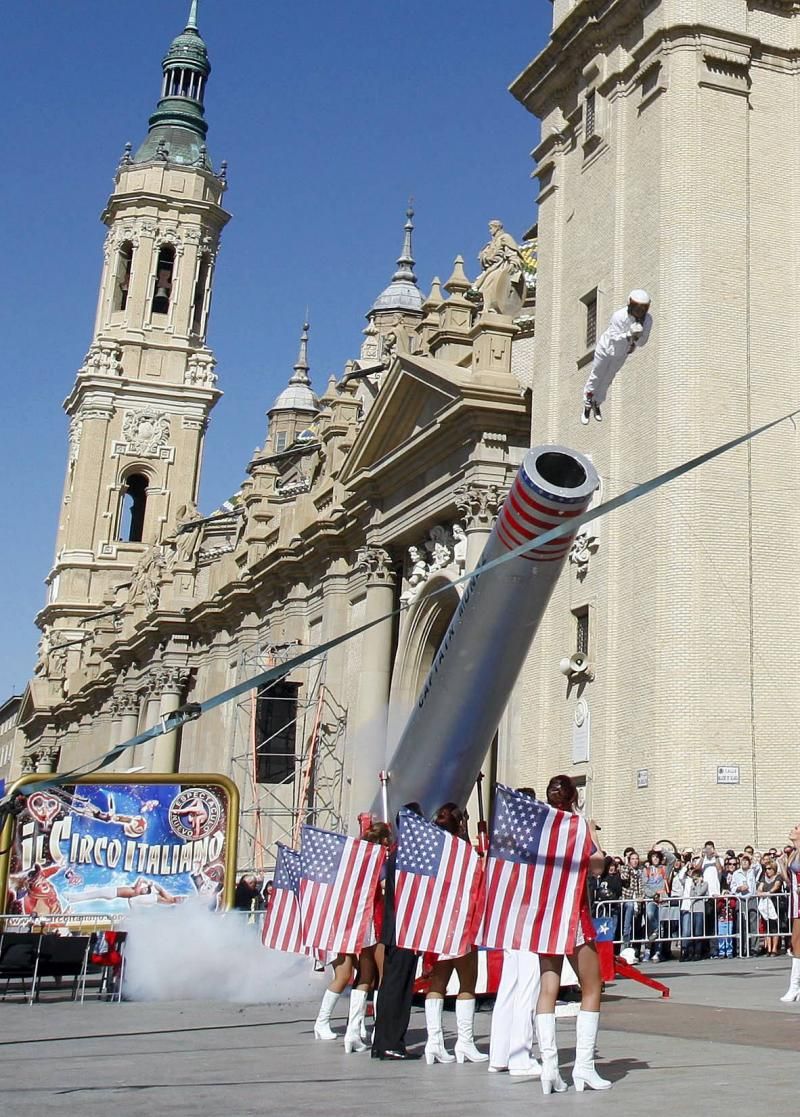 Presentación del Circo Italiano en la Plaza del PIlar