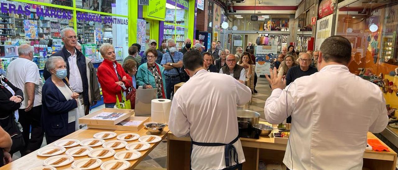 El taller de cocina organizado por Opmega en Madrid, esta mañana.