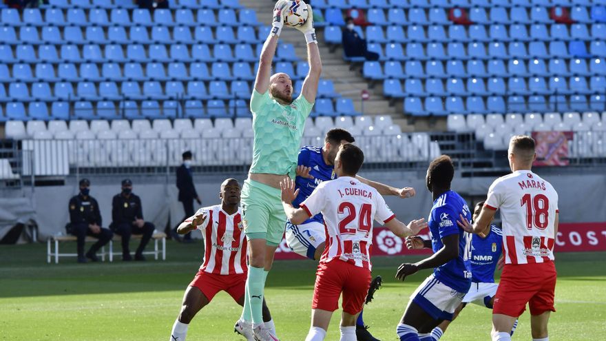 El partido del Oviedo, en imágenes