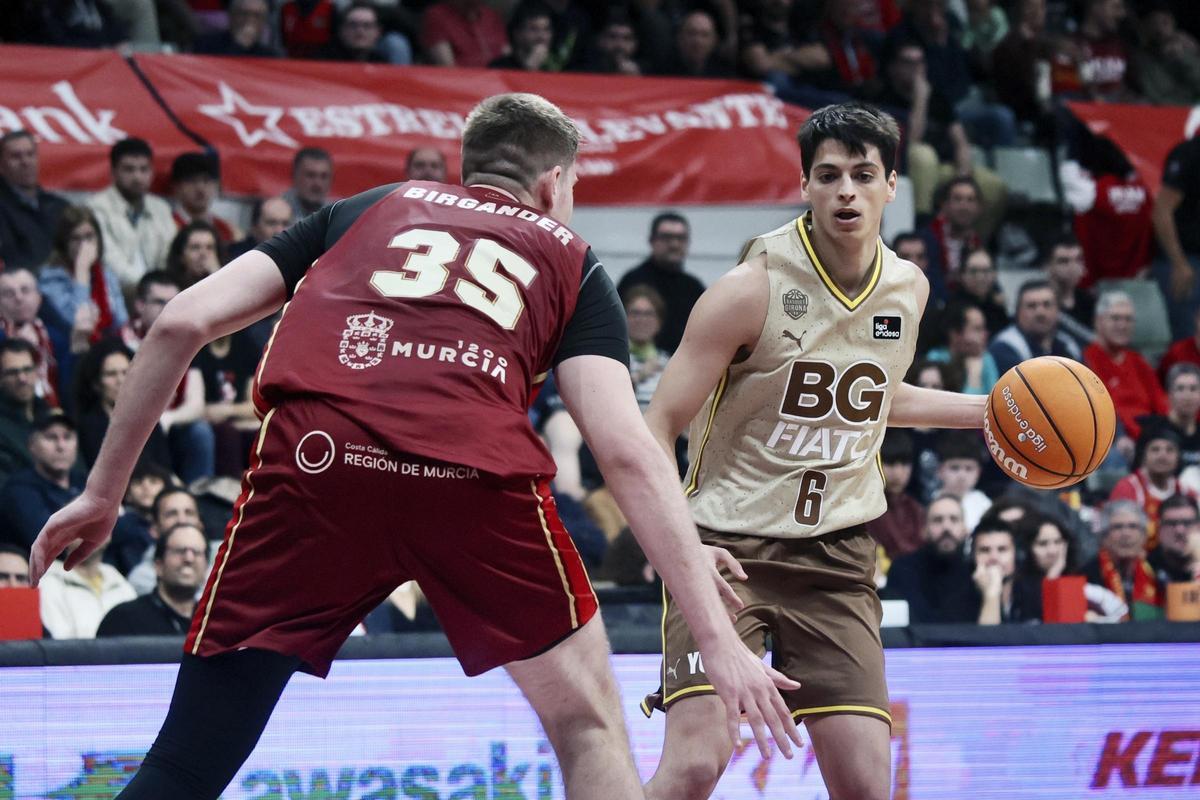 Juani Marcos aportó 12 puntos a la victoria del Bàsquet Girona en Murcia