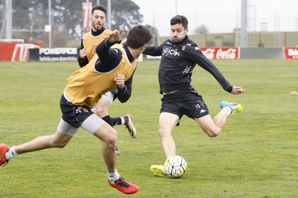 Entrenamiento del Sporting tras su regreso de Málaga