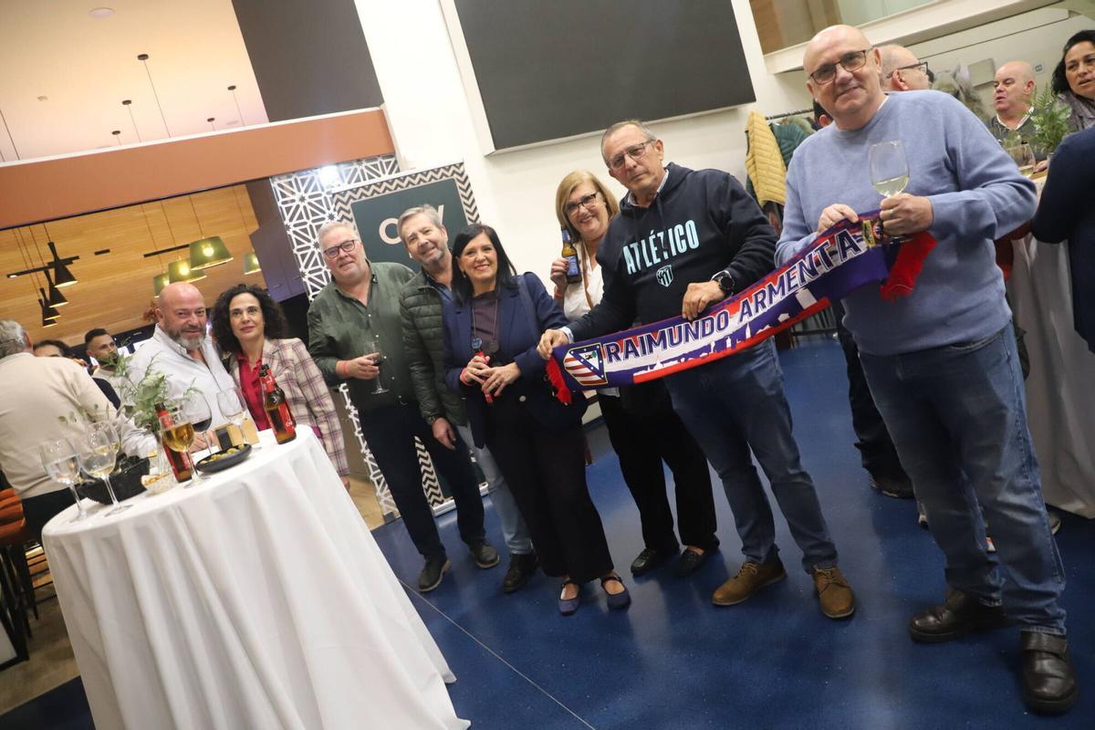 IV Congreso de la Unión Internacional de Peñas del Atlético de Madrid. Cóctel de bienvenida.