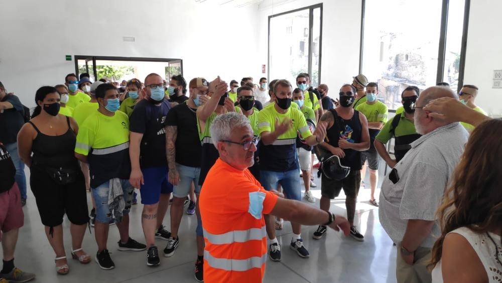 Concentració dels miners a la Fàbrica Vella de Sallent