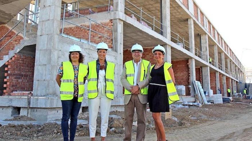 Patricia Alba y Antonio Moreno Ferrer visitaron las obras.