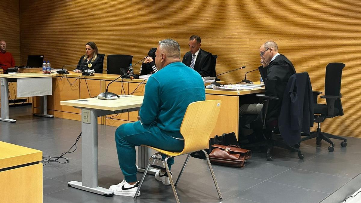 Imagen de uno de los acusados del asesinato de Nono, en el tercer día del juicio.