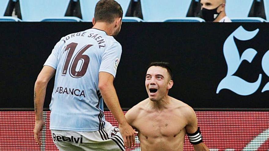 Iago Aspas celebra el 2-2 definitivo ante el FC Barcelona