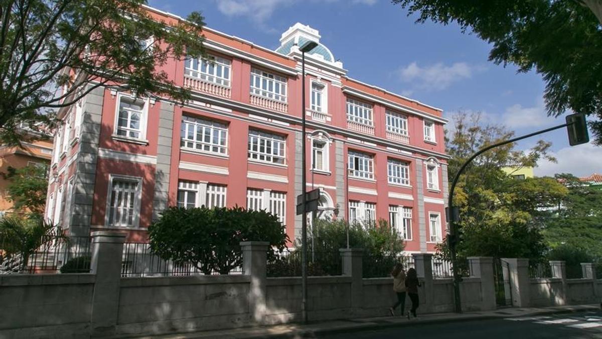 Sede de la Consejería de Sanidad del Gobierno de Canarias en Santa Cruz de Tenerife.