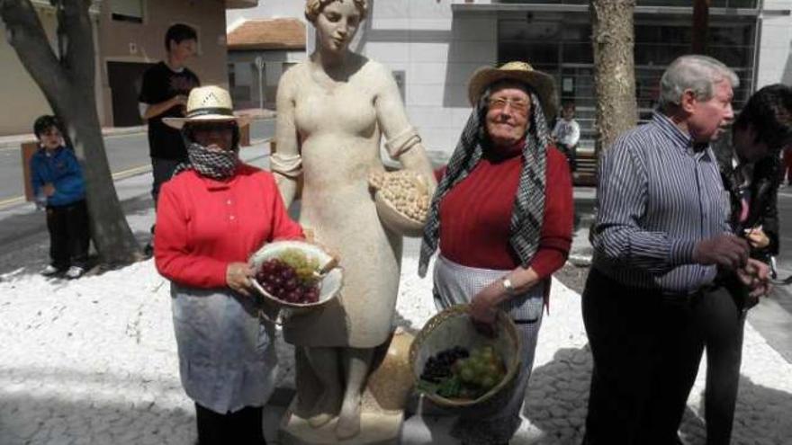 Homenaje a las vendimiadora en Torrevieja