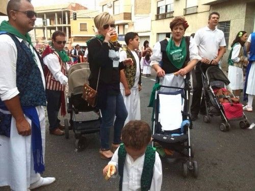 Desfile de carrozas en Pliego