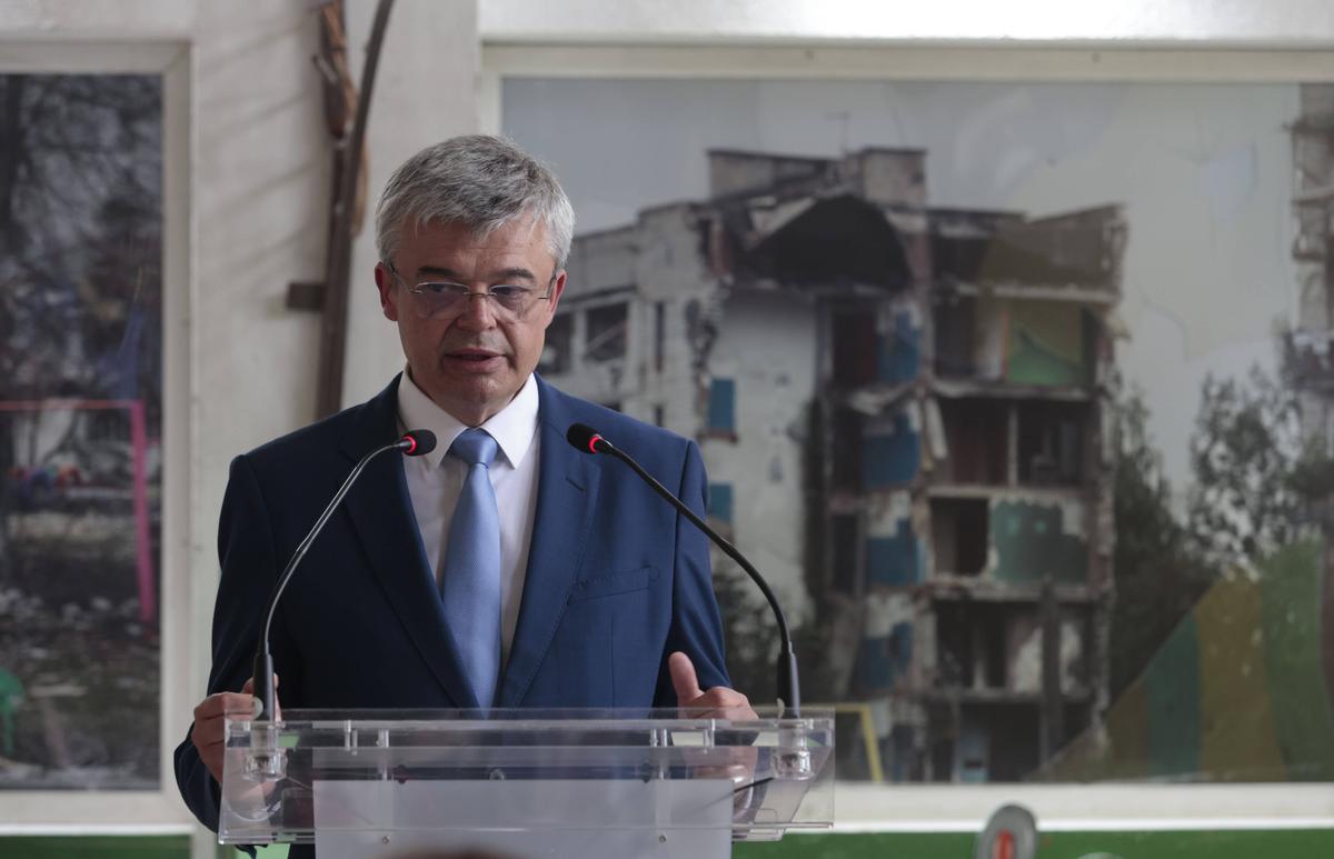 Serhii Pohoreltsev, embajador de Ucrania en España, durante la inauguración de la exposición