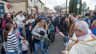 Bendición de animales por Sant Antoni en Mallorca: desfiles, carrozas y 'beneïdes' este domingo