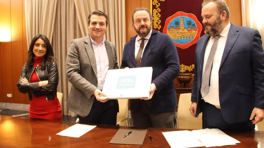 Córdoba firma un convenio con Bebidas Espirituosas para prevenir el consumo de alcohol entre menores
