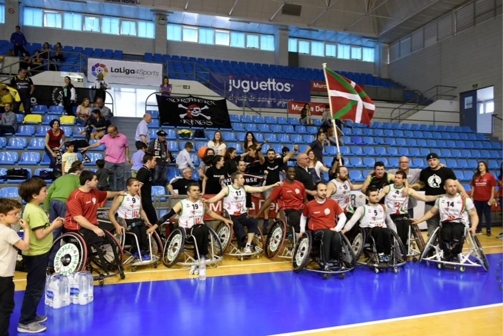 Baloncesto sobre ruedas en el Príncipe de Asturias