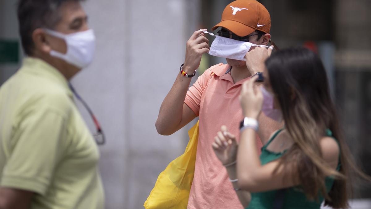 Darias: “No será obligatorio llevar mascarillas al aire libre con distancia  interpersonal de metro y medio” - El Periódico de Aragón
