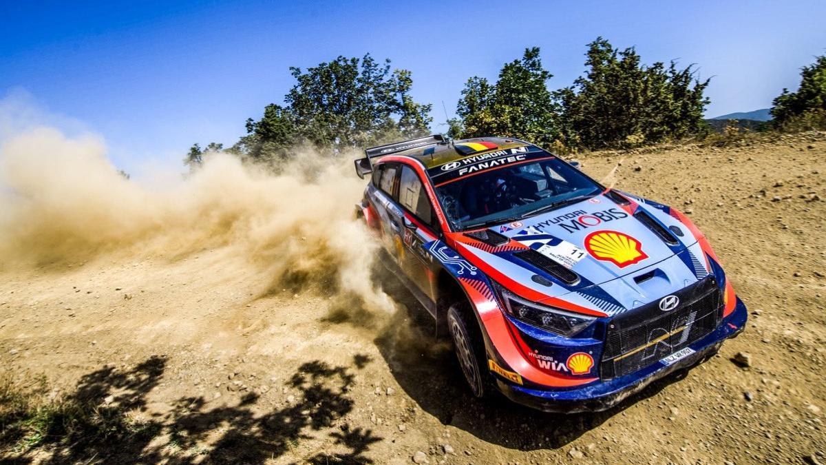 Thierry Neuville y Dani Sordo en el Acrópolis