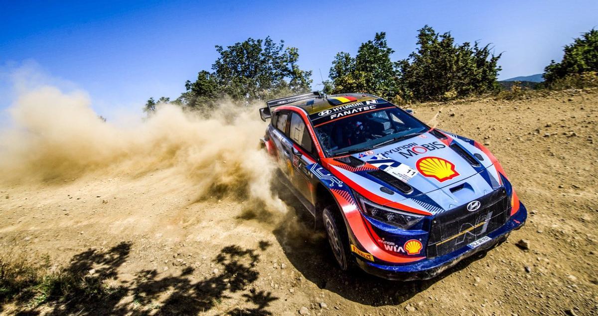 Thierry Neuville y Dani Sordo en el Acrópolis