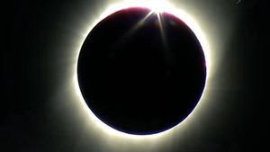 Imagen de un eclipse de sol.