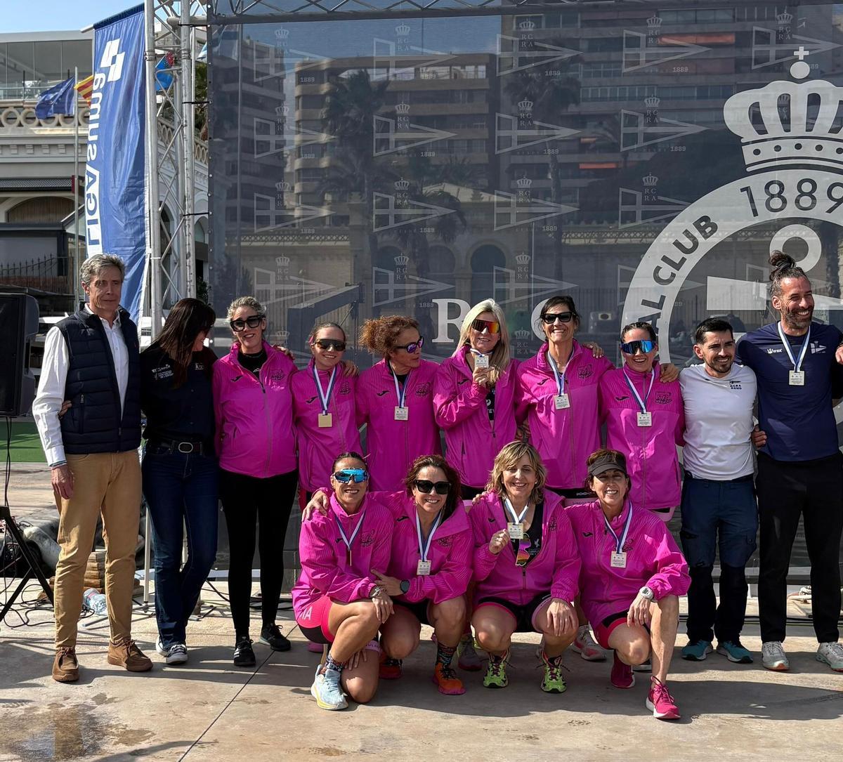 El equipo gandiense sube a lo más alto del podio en la Liga de la Comunitat Valenciana