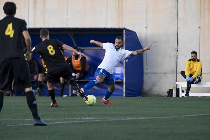 15-01-19 DEPORTES. CAMPO DE FUTBOL JUAN GUEDES. TAMARACEITE LAS PALMAS DE GRAN CANARIA. Partido de futbol entre el Tamaraceite-Atlético Tacoronte disputado n el Juan Guedes de Tamaraceite.  Fotos: Juan Castro.  | 15/01/2020 | Fotógrafo: Juan Carlos Castro