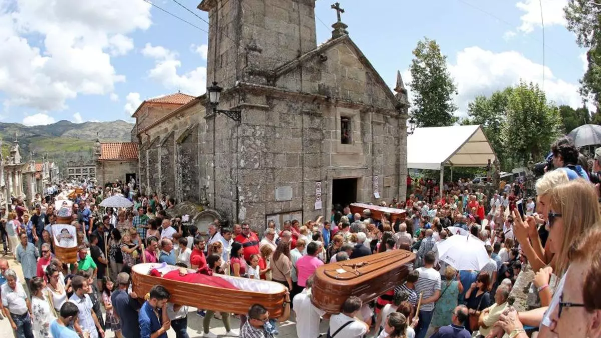 Santuarios de noso, entre as tradicións e a modernidade: Santa Marta de Ribarteme, Nosa Señora do Corpiño e Santa María da Franqueira