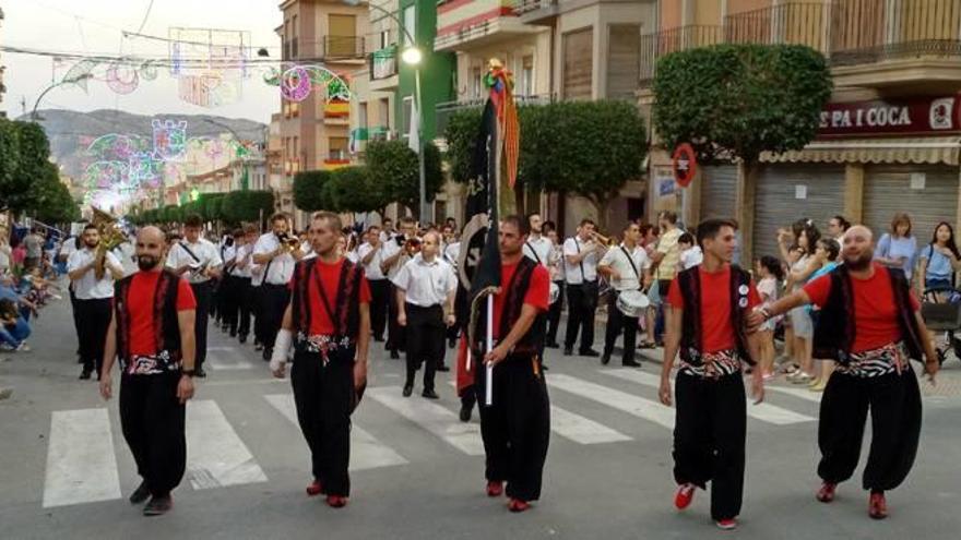 Entrada de Bandas en Agost