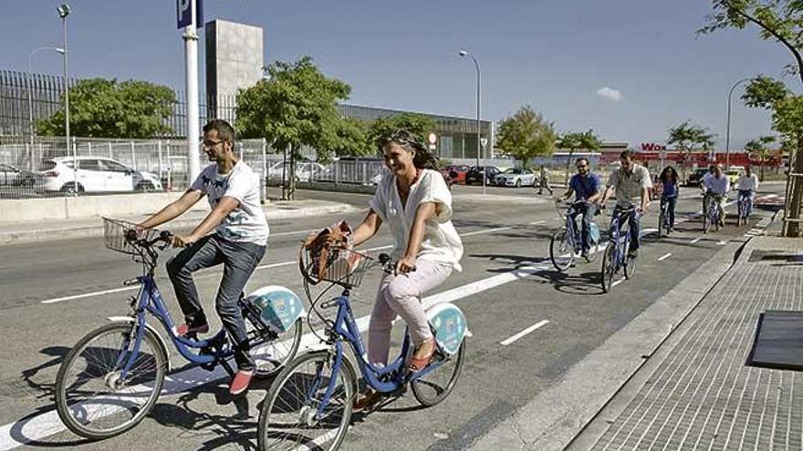 Uno de los nuevos carriles para bicicleta puestos en funcionamiento desde 2015.