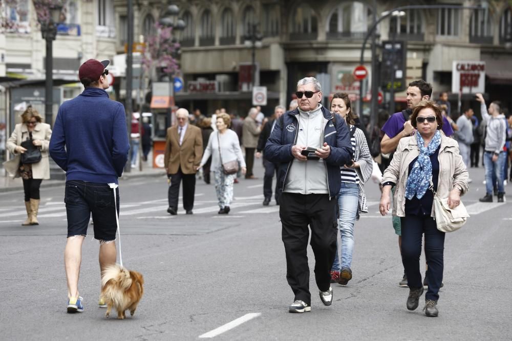 La plaza del Ayuntamiento, también llena en Semana Santa