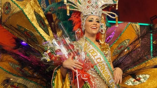 fuerteventura - Tara González Vizcaíno, Reina del Carnaval de Pájara 2017 con la fantasía “Fiesta en el paraíso”