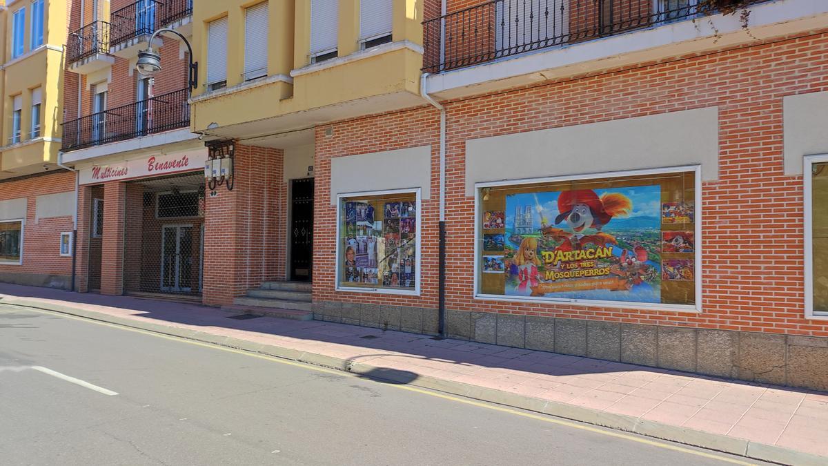 Multicines Benavente en la calle Los Carros.