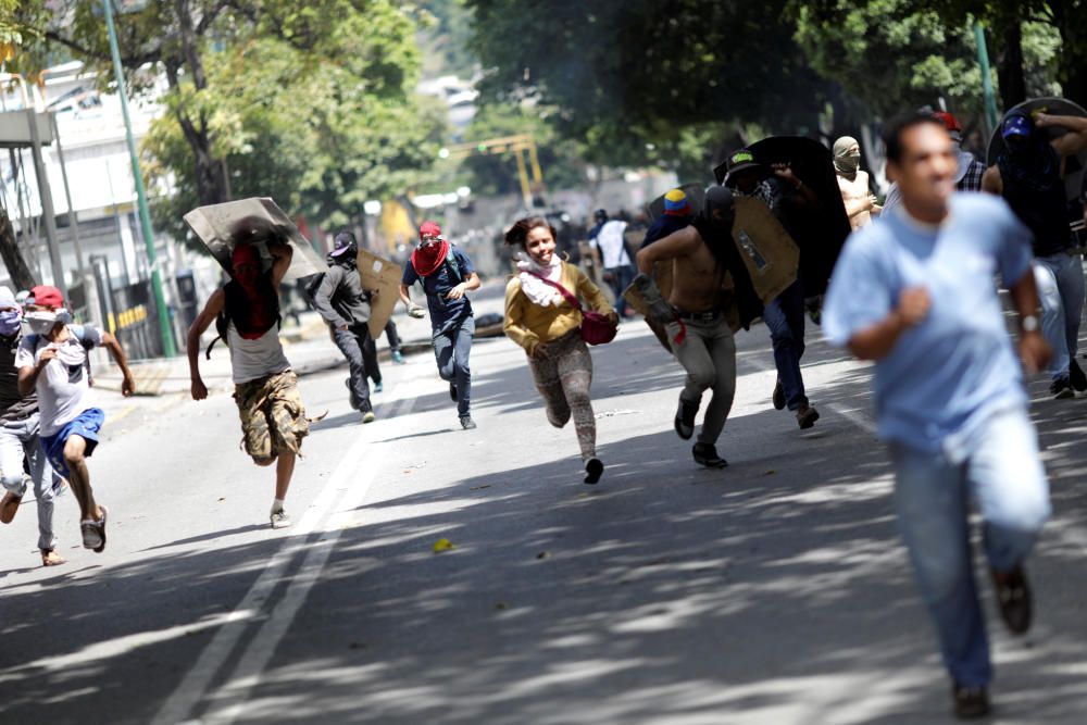 Un nuevo ''paro cívico'' reaviva las protestas en Venezuela