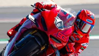 Marc Márquez vuelve a la moto en MotorLand