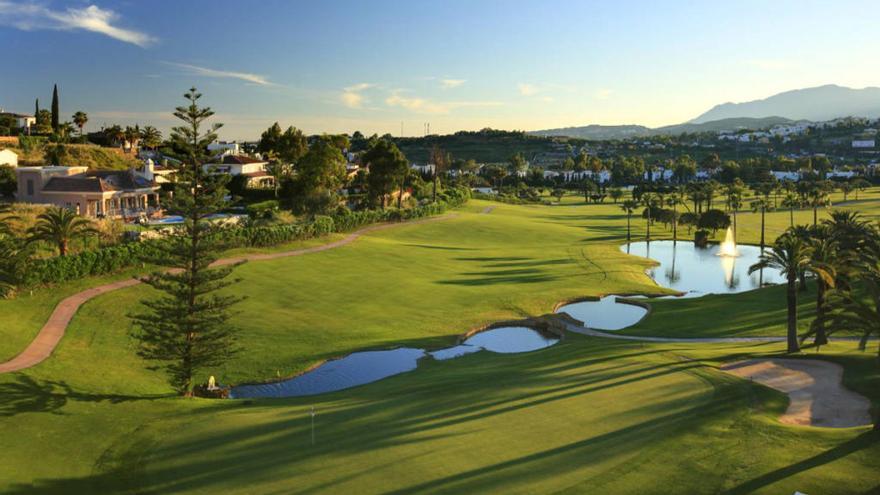 La empresa pública de aguas de la Mancomunidad Occidental, Acosol, aspira a que en 2020 todos los campos de golf usen agua reciclada.