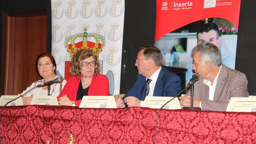 Analizan en un observatorio en Villafranca la desigualdad laboral de las mujeres