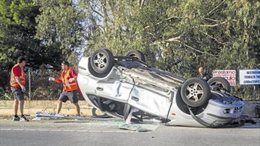 UNA EMBARAZADA DE 6 MESES VUELCA EN BENICÀSSIM