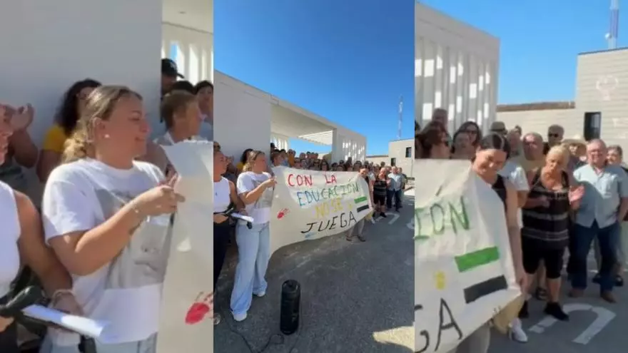 Vídeo | Los padres de Cañaveral protestan por la falta de autobús escolar