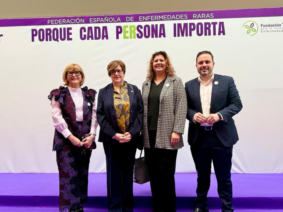 Representants del PSPV, Susana Ros, Antonia García Valls, Patricia Puerta i José Luis López, han participat en l'acte presidit per la reina Letizia.