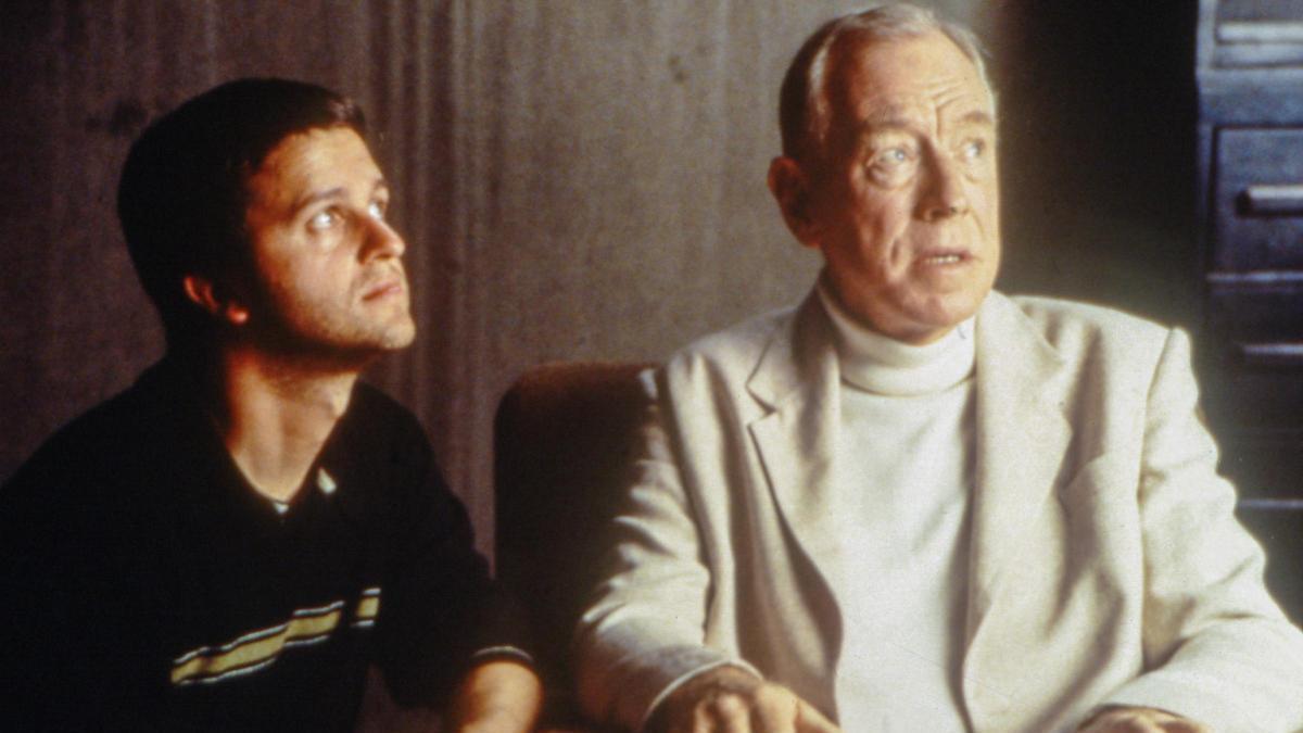 Juan Carlos Fresnadillo junto al actor Max von Sydow durante el rodaje de 'Intacto'.