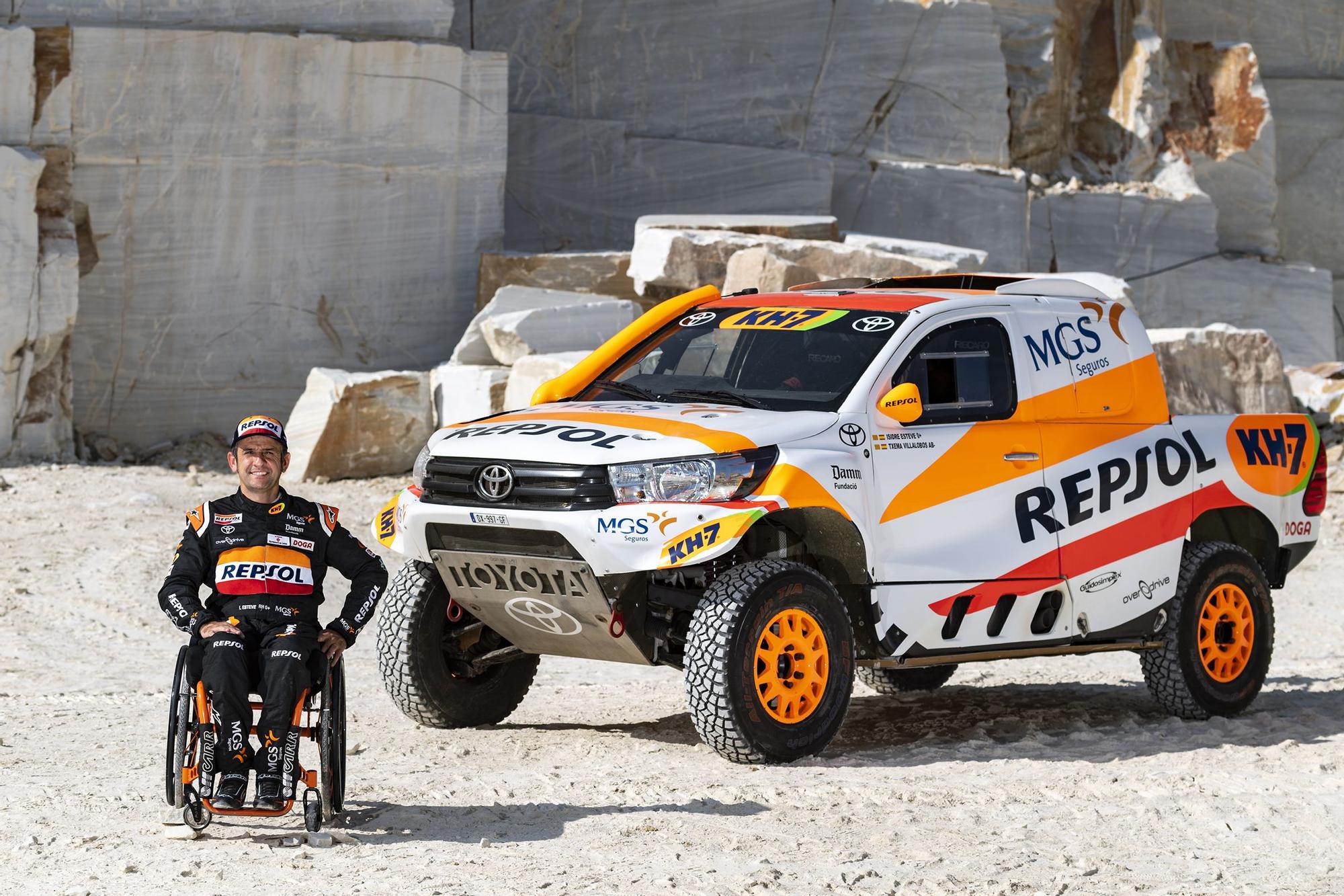 Isidre Esteve pilotará el Toyota Hilux en el Rally Dakar