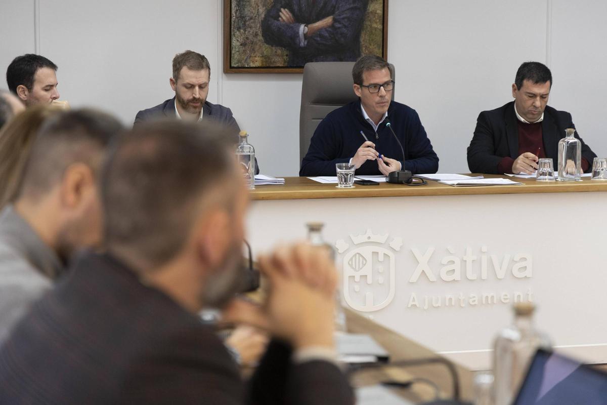 El alcalde Roger Cerda y el regidor Ignacio Reig, en un pleno.