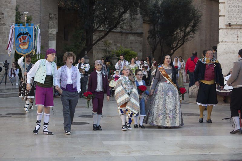 Comisiones falleras que han desfilado hasta las 18:00 horas.