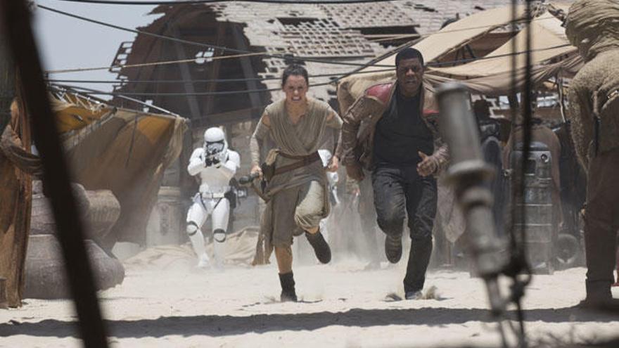 Rey y Finn, protagonistas del &#039;Episodio VII&#039;