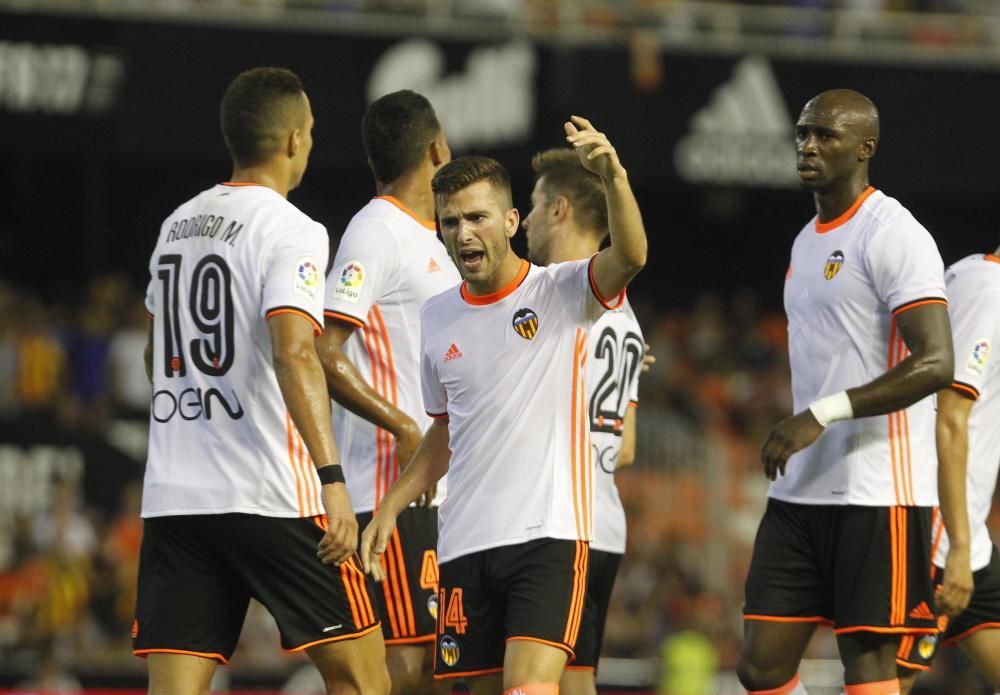 Las mejores imágenes del Valencia - Alavés