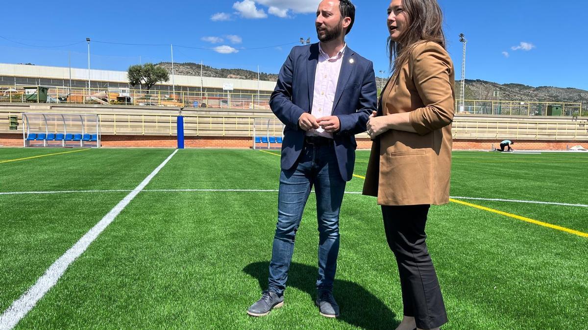 Los concejales Sergio Toledo y Maica Hurtado, en las instalaciones Chencho.
