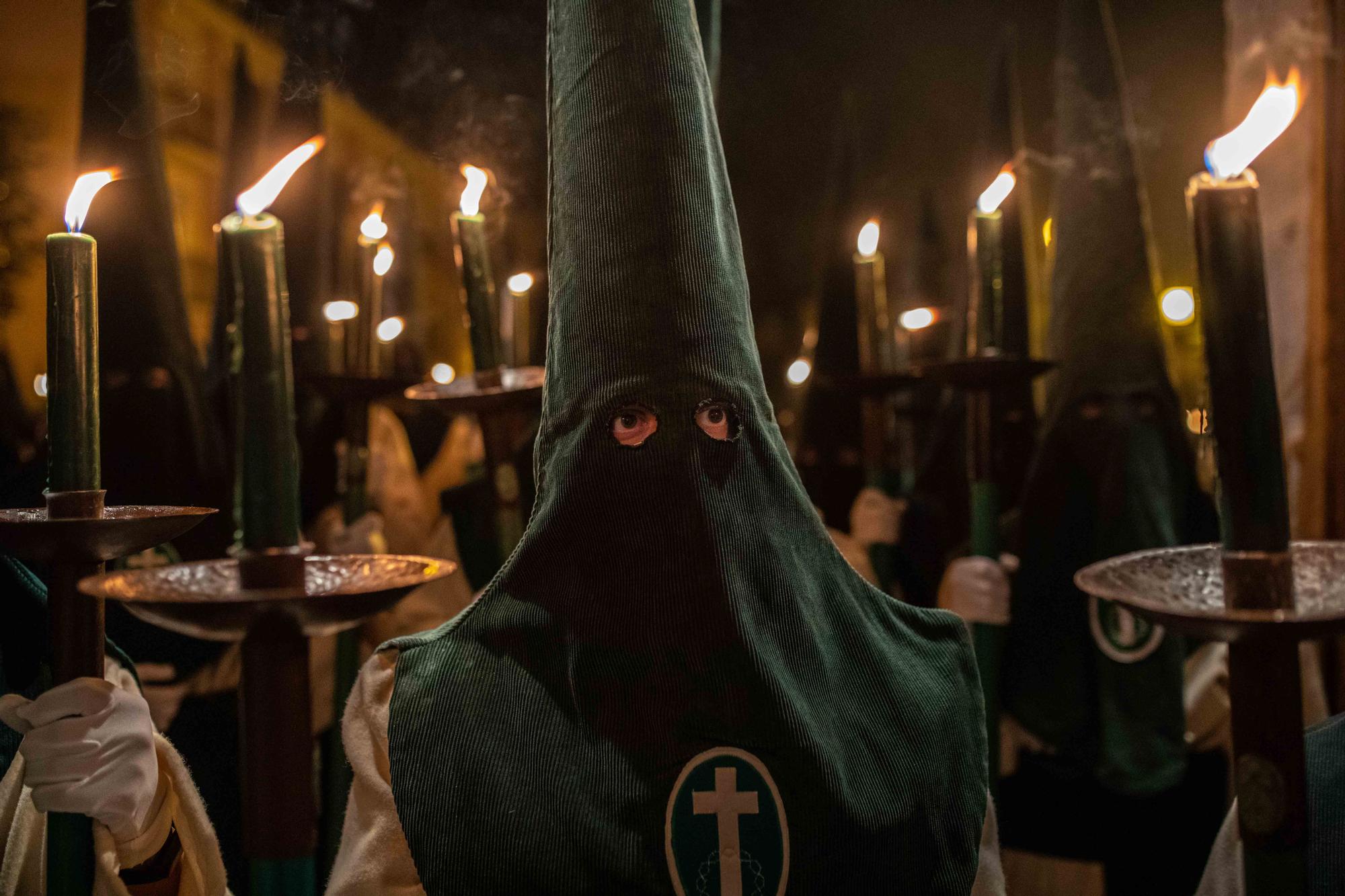 GALERÍA | La procesión de la Hermandad Penitencial de las Siete Palabras, en imágenes