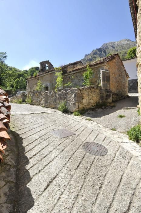 Iglesia de Tuiza de arriba en Lena